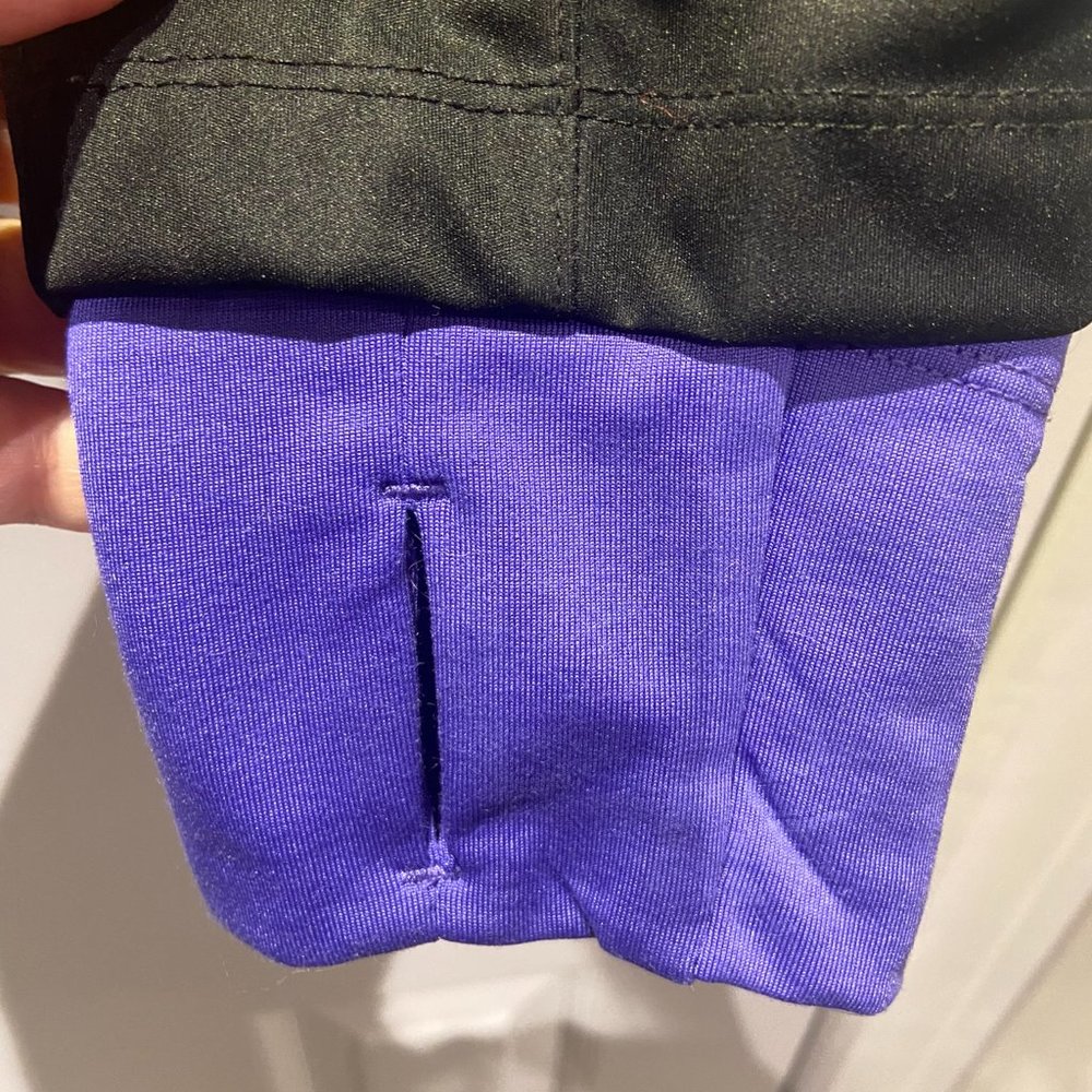 RUNNING ROOM WOMEN'S RUN JACKET - Picture 3 of 10